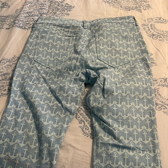 Vineyard Vines pants size 10 - Picture 3 of 3